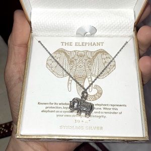 Elephant necklace Annika WItt silver